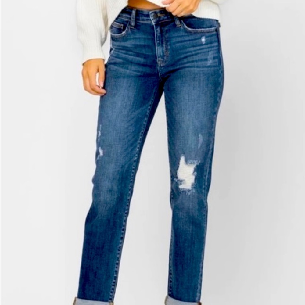 JUDY BLUE NEW WITH TAGS DESTROYED CUFFED SLIM JEANS 13/31